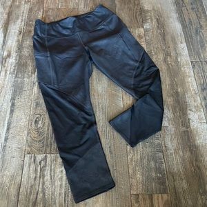 Athleta black capri leggings size S